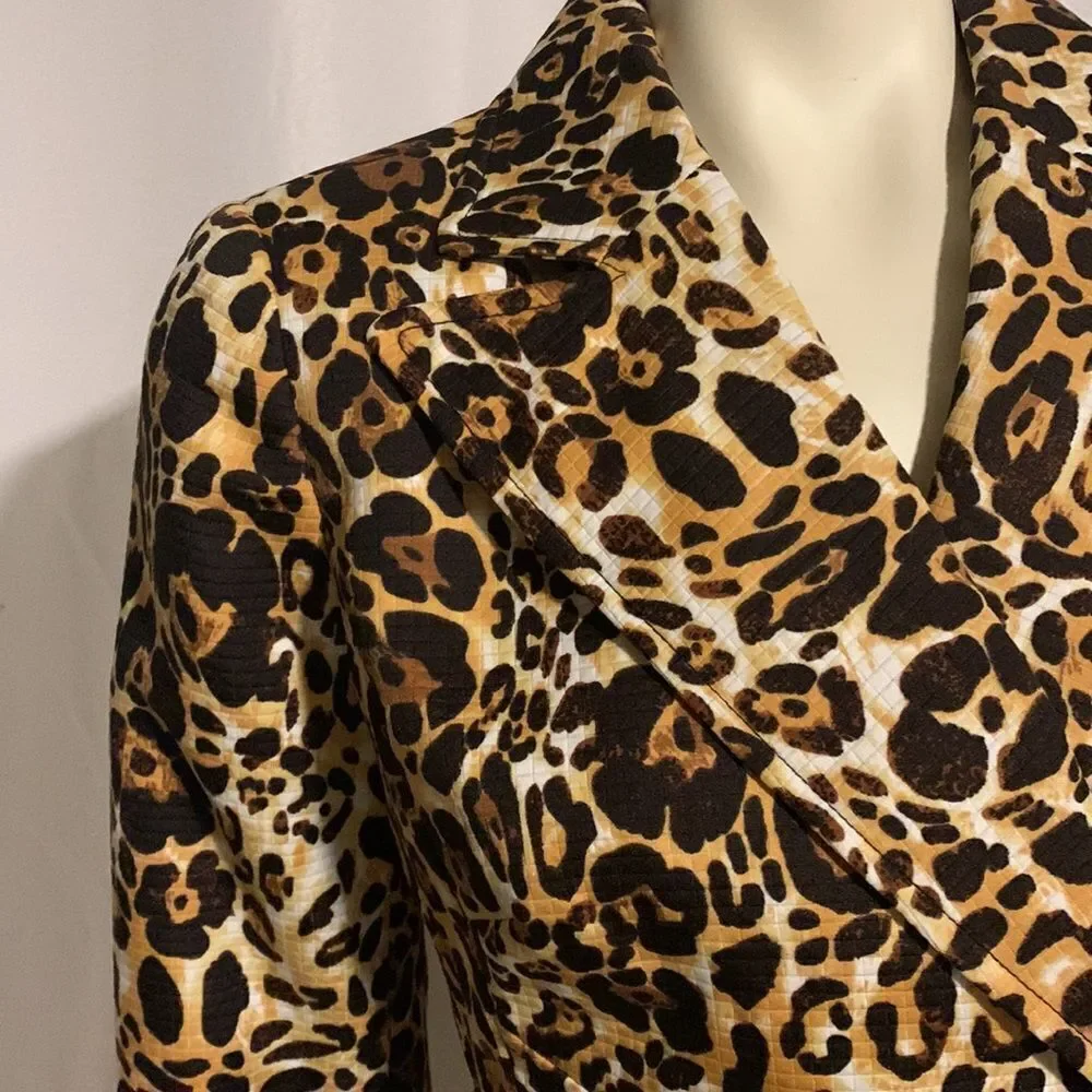Vintage Isabella quilted animal print blazer jacket. Size 8‎